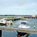 Σπίτι διακοπών Lotsenhaus Am Breetzer Bodden Vieregge