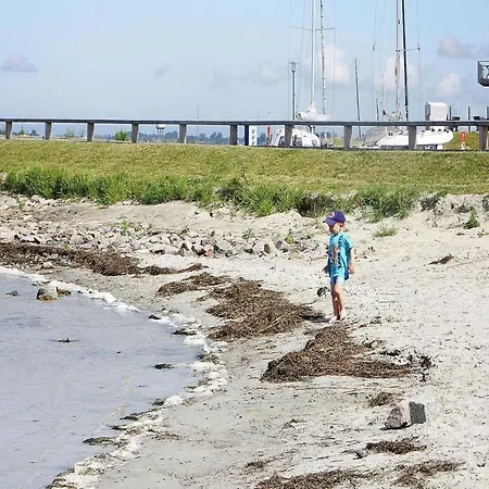 Lotsenhaus Am Breetzer Bodden Holiday home